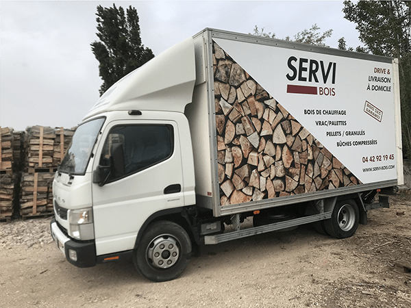 Brennholz 50 cm auf Palette, garantiert trockenes Hartholz — Foto 4